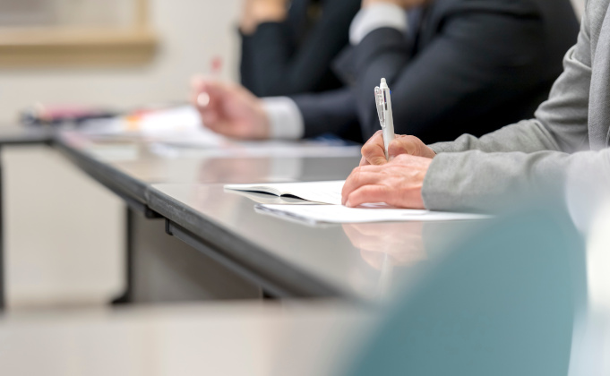 Métiers en particulière évolution ou émergence : appel à contributions